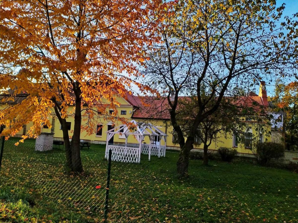 Lanškroun Aparthotel Brokes מראה חיצוני תמונה