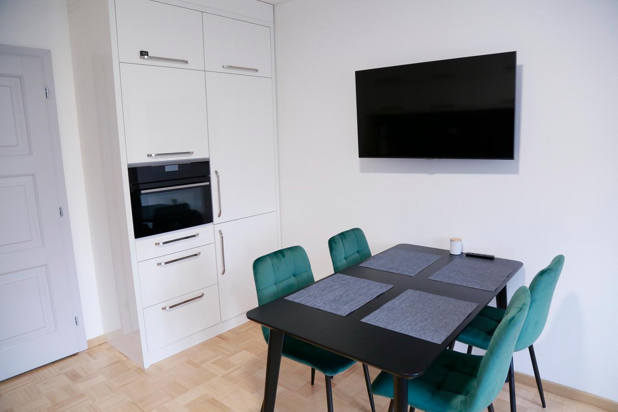 Lanškroun Aparthotel Brokes חדר תמונה